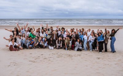 Teamdag Nova op het strand